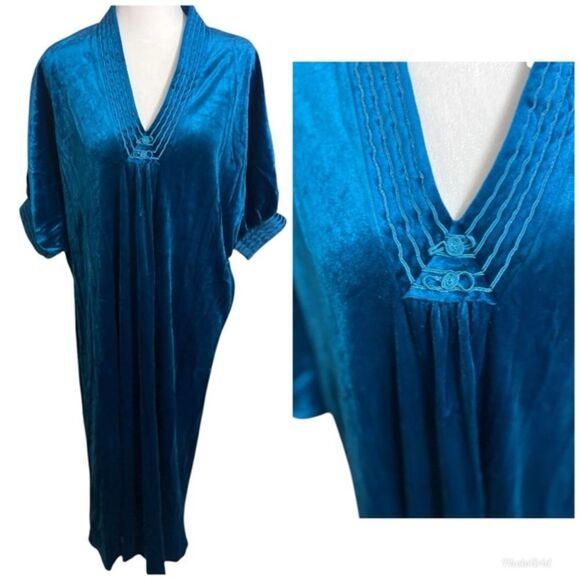 Vintage 70's Tom Bezduda For Barad & Co. Night Gown/Kaftan Large Blue Velour - Picture 1 of 12
